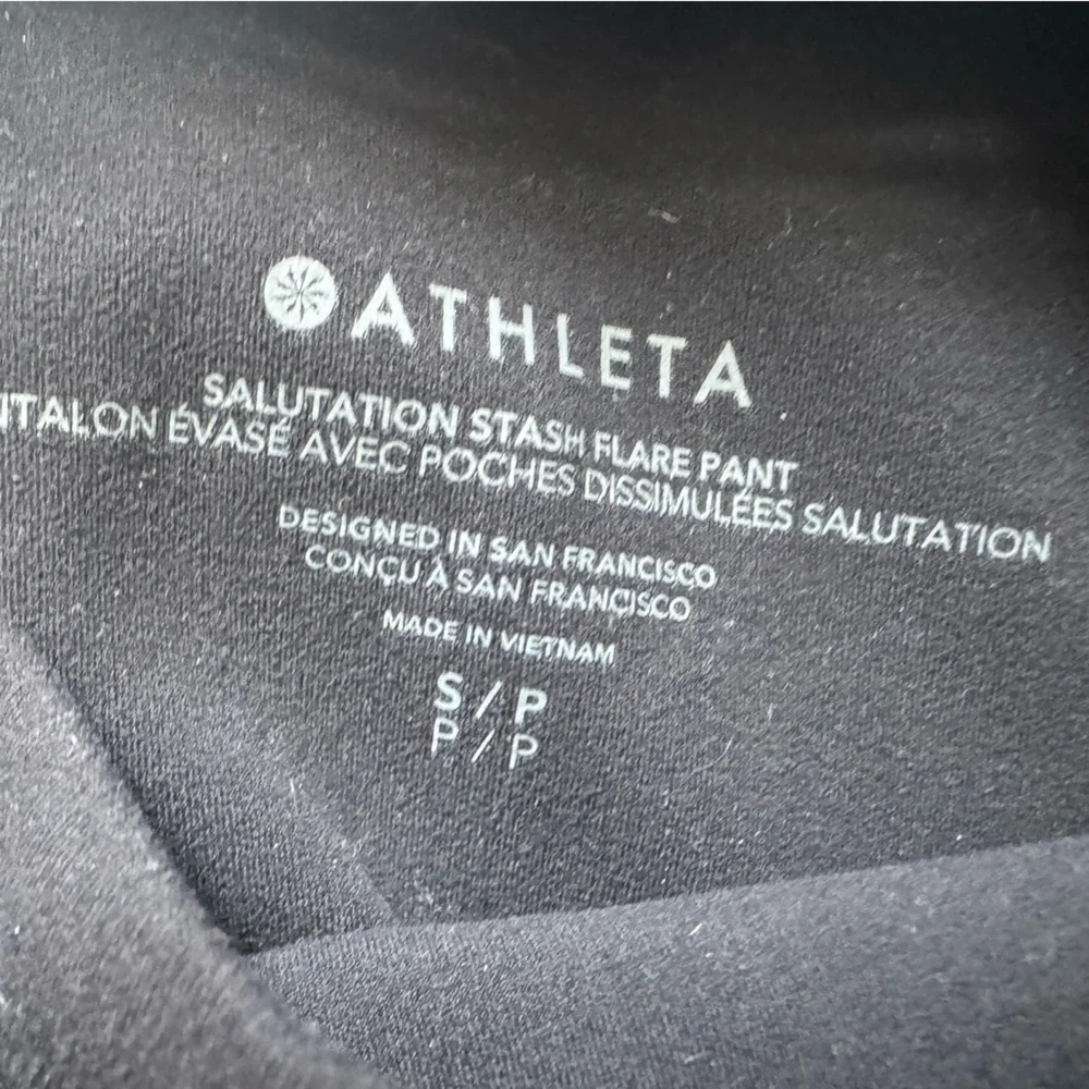 Salutation Stash Flare Pants - Picture 2 of 2